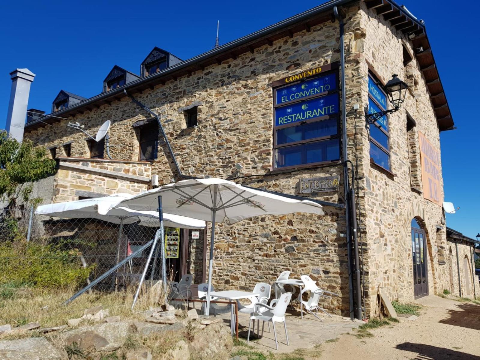 Albergue el convento de Foncebadon Albergue Exterior foto
